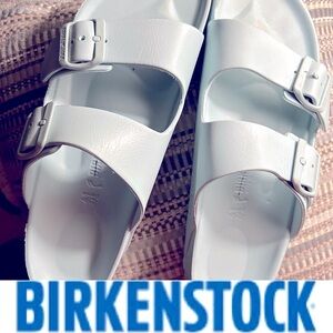 Gorgeous, baby blue Birkenstock Eva Arizona sandals ❤️